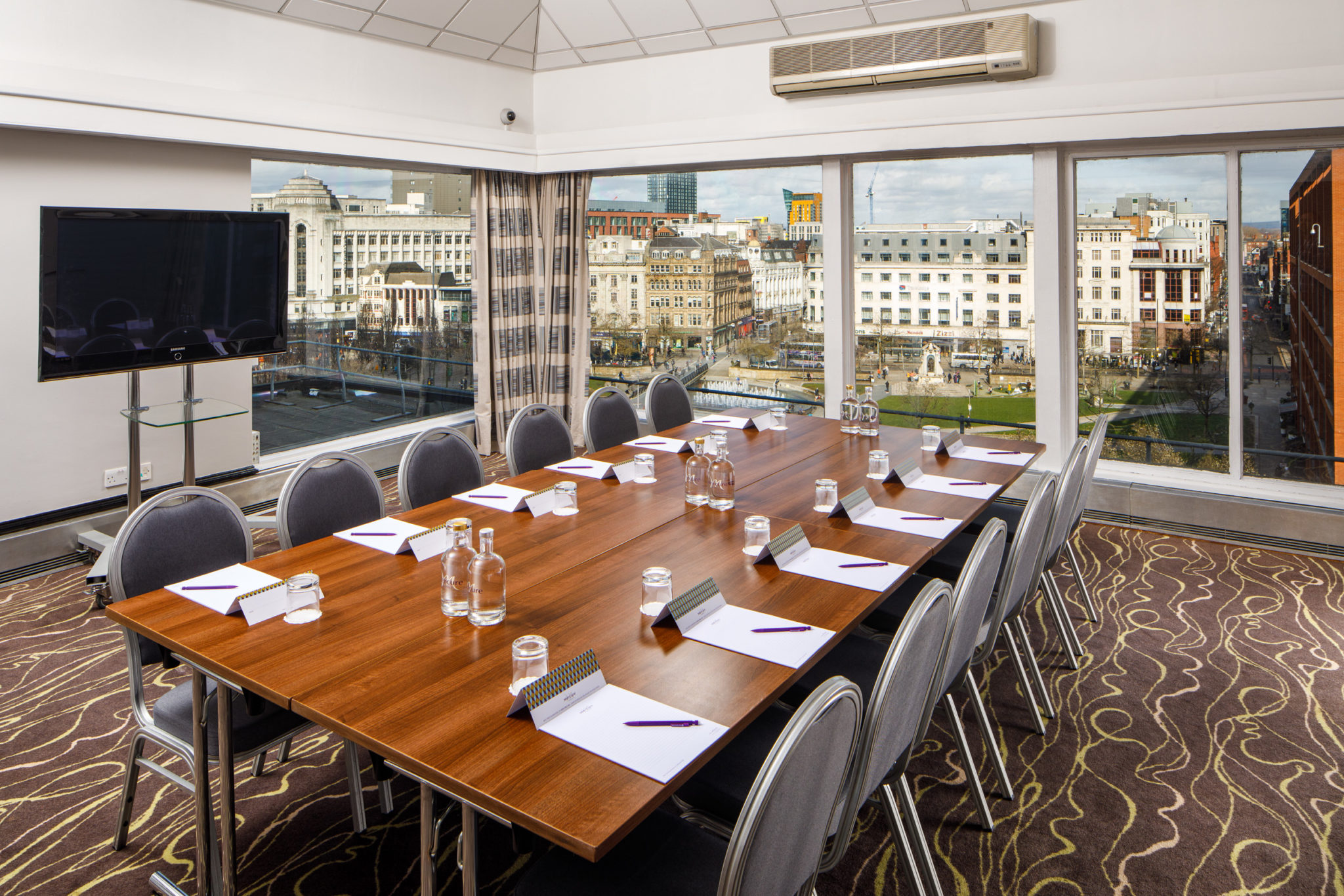 Mercure-Manchester-Piccadilly-Hotel-Hyde-Park-Meeting-Room-05-lr-080320